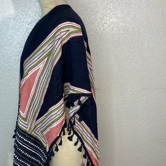 Karma poncho - Picture 5 of 9